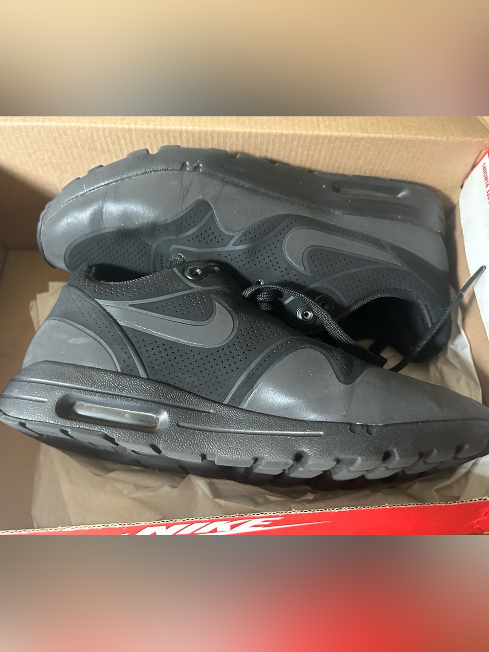 Nike Women’s Air Max 1 Ultra Moire All Black size 7.5